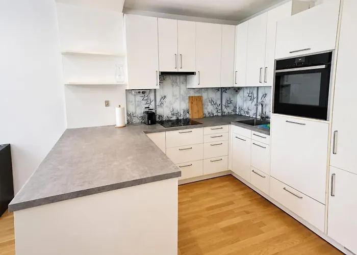 Cozynite Schoenbrunn 3 - Spacious & Modern *